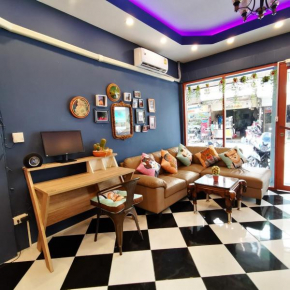 D​ Luck​ Hostel